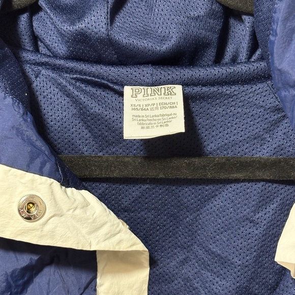 Victoria’s Secret PINK Sequin Logo Windbreaker Jacket - Picture 4 of 6